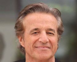 WHAT IS THE ZODIAC SIGN OF CHRISTIAN DE SICA?